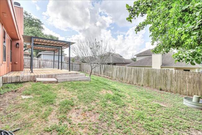 Building Photo - 10833 Grand Teton Dr