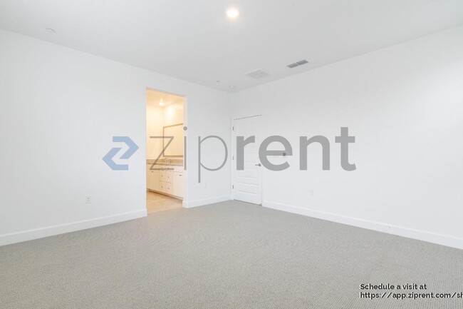 Building Photo - 1168 Caraballo Dr