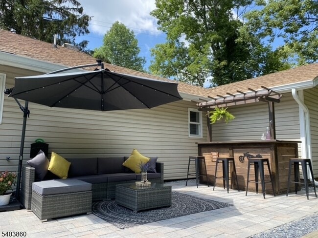 Building Photo - 36 Wawayanda Rd