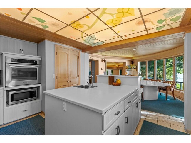 Building Photo - 3942 Enchanted Ln