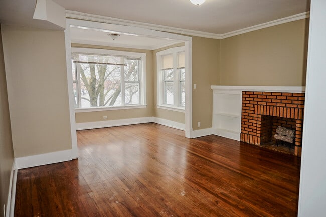 Building Photo - 1431 S Tripp Ave