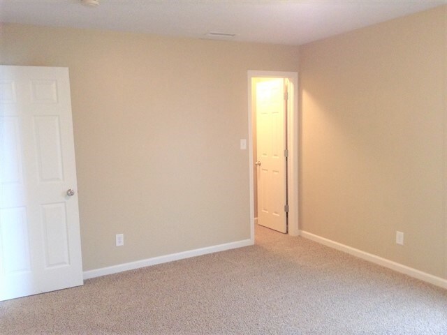 Building Photo - 1230 Highland Lake Way