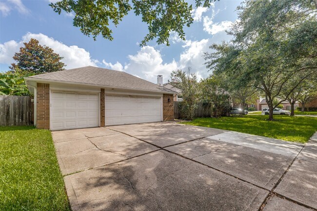 Building Photo - 1734 Heddon Falls Dr