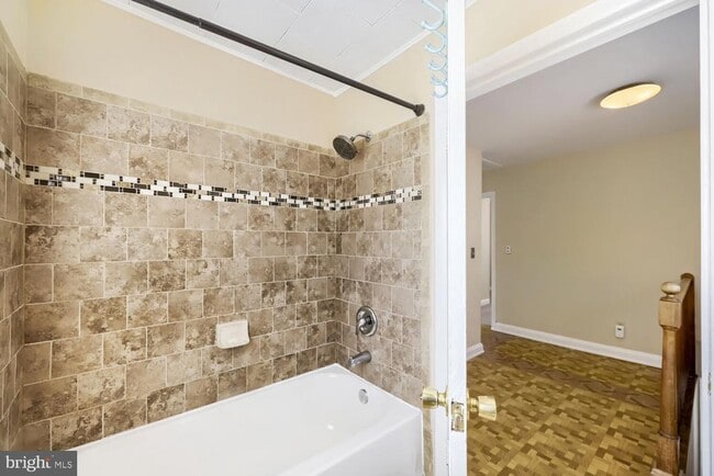 Building Photo - 6609 Fairdel Ave