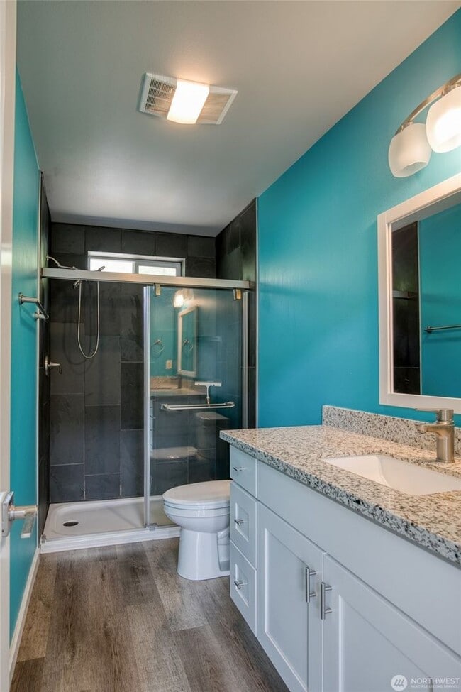 Building Photo - 2 bedroom close to the beach