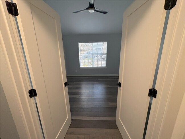 Building Photo - 111 Dunbar Estates Dr