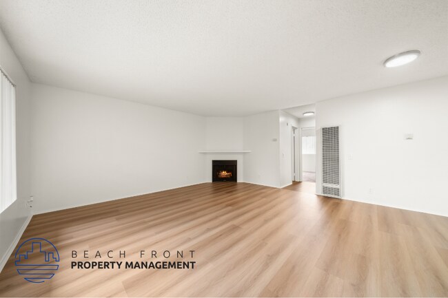 Building Photo - 2070 Magnolia