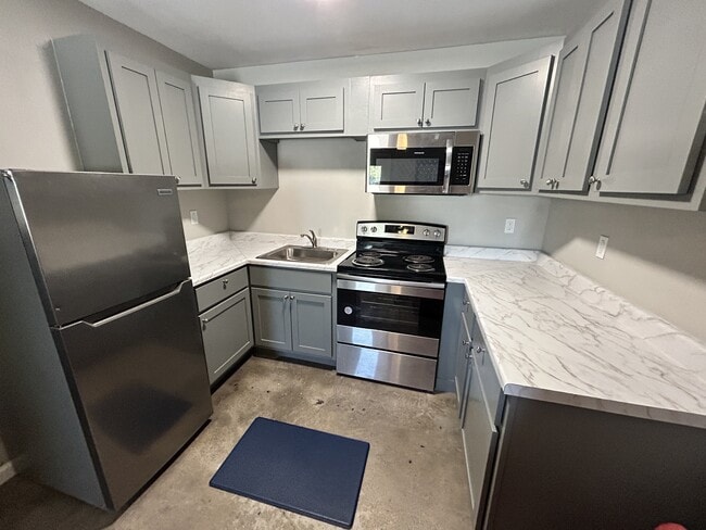 Building Photo - 110 W Main St