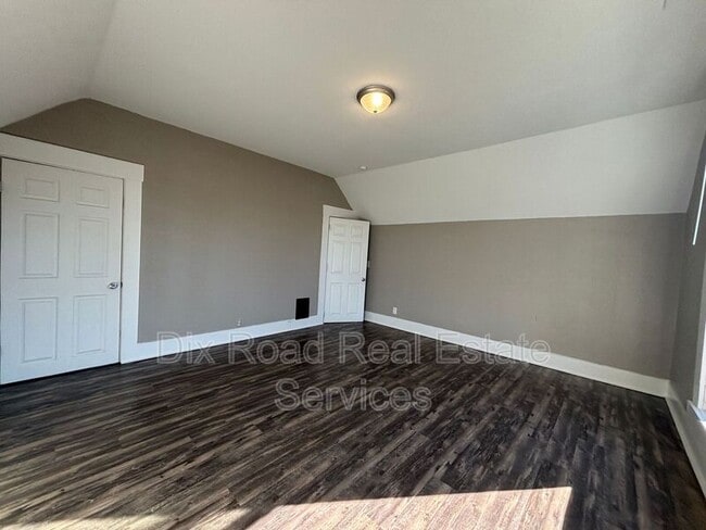 Building Photo - 107 North Second Street