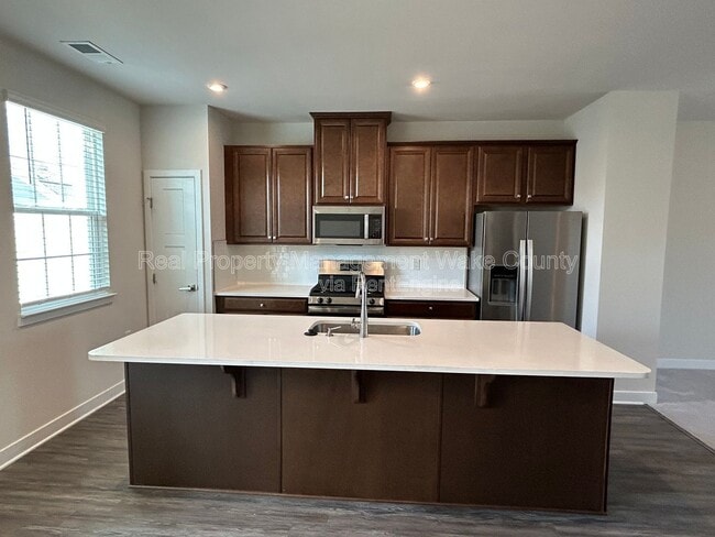 Building Photo - 1406 Excelsior Grand Ave