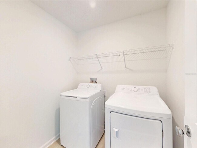 Building Photo - 3881 Corsican Ln