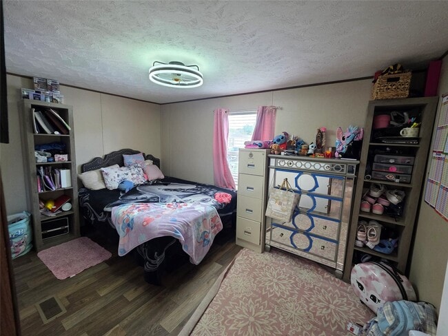 Building Photo - 2935 Calder Dr