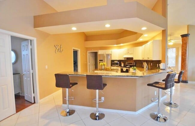 Building Photo - ***MOTIVATED LANDLORD***WONDERFUL ANNUAL 3...