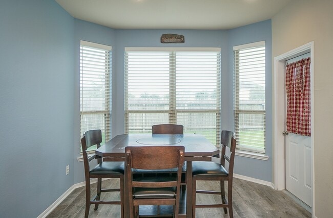 Building Photo - 9506 Bonbrook Bend Ln