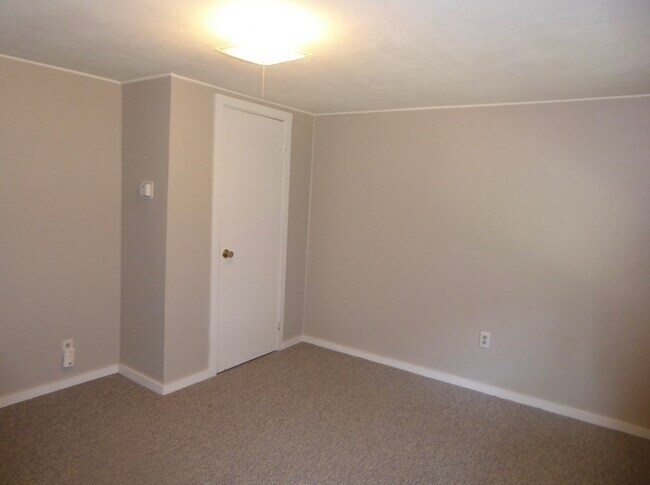 Building Photo - 126 Lowell St