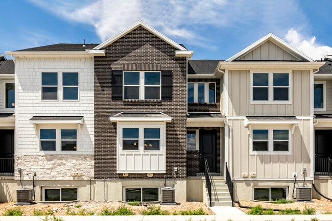 Building Photo - 12981 S Oberon Ln