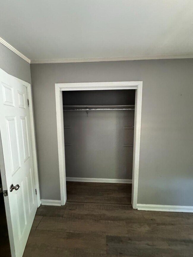 Building Photo - 115 Bay Valley Dr SW