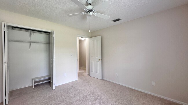 Building Photo - 7468 Aprelle Dr