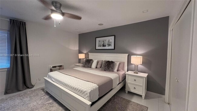 Building Photo - 1332 Van Buren St