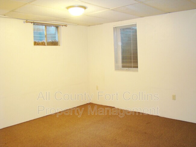 Building Photo - 1504 Brentwood Dr