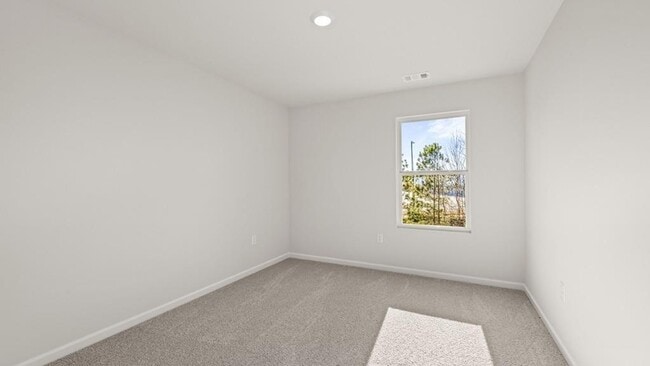 Building Photo - 84 Hughes Pl Dr