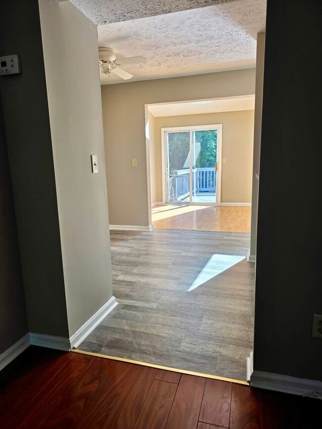 Building Photo - 3BR Townhome in Riverside Neighborhood of Belcamp!