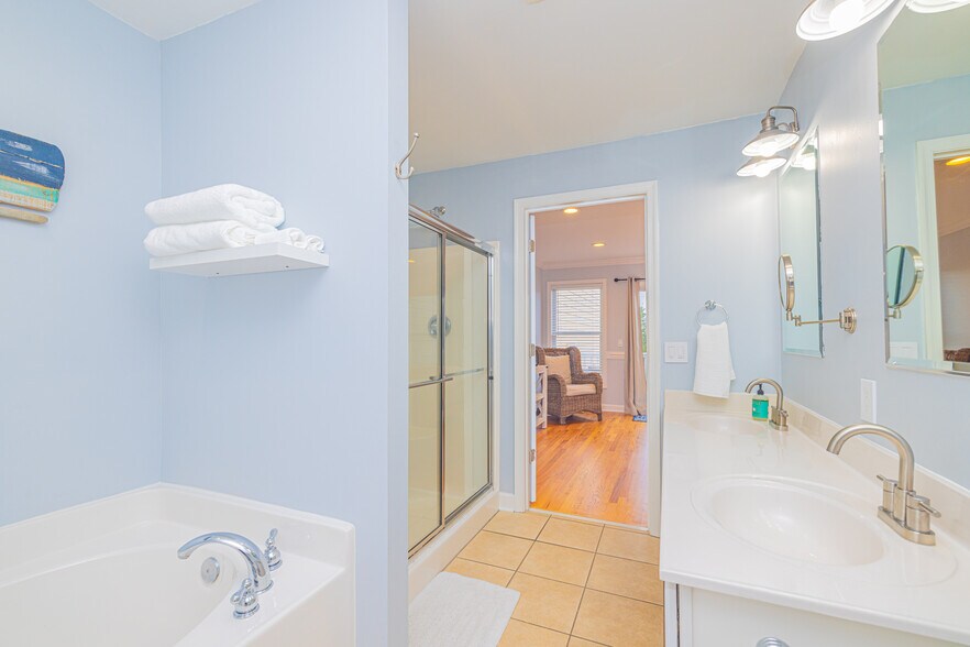 Building Photo - 81 Sandbar Ln
