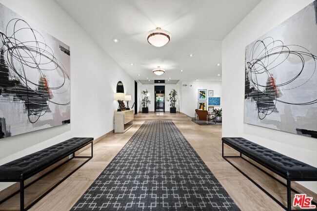 Building Photo - 268 S Lasky Dr