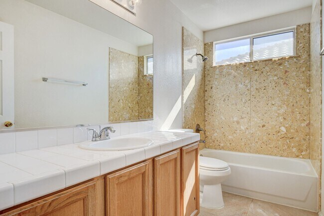 Building Photo - TOPAZ