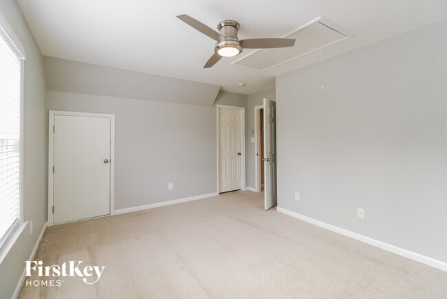 Building Photo - 4831 Diane Ct