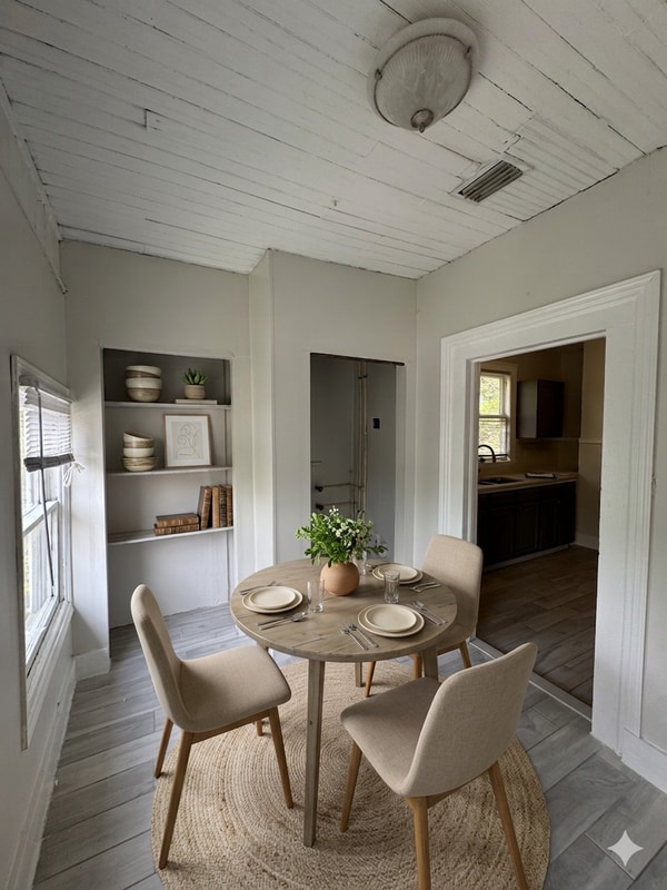 Building Photo - 2040 N Laura St