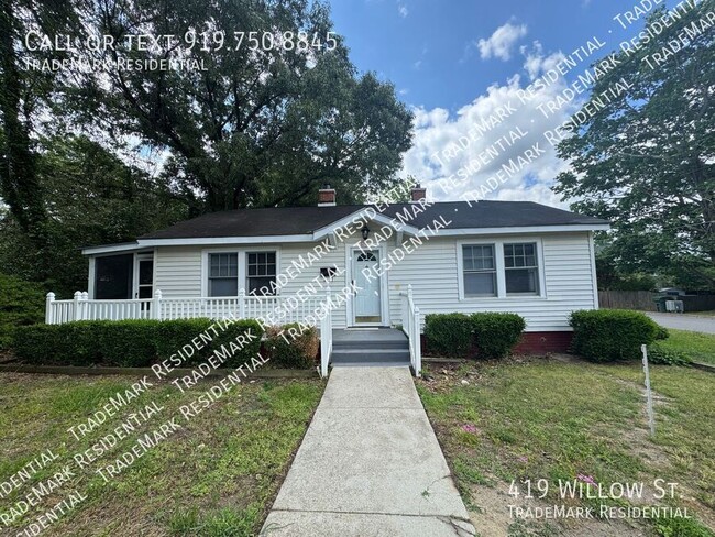 Primary Photo - 419 Willow St