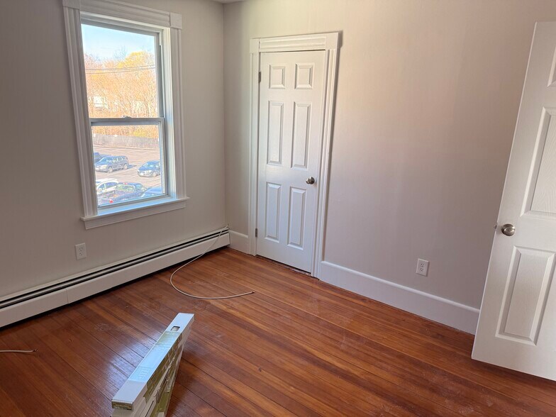 Building Photo - 4 Berry St