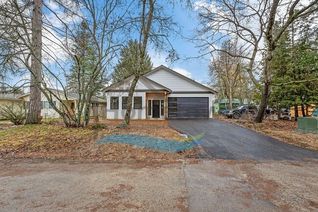 Building Photo - 2025 Home with 3 Bedrooms, 2 Bathrooms, and an Attached 2-Car Garage Available in Sandpoint!