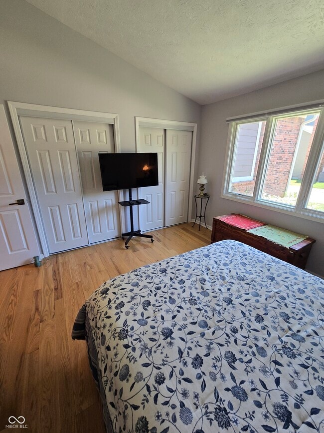 Building Photo - 8198 Foxchase Cir