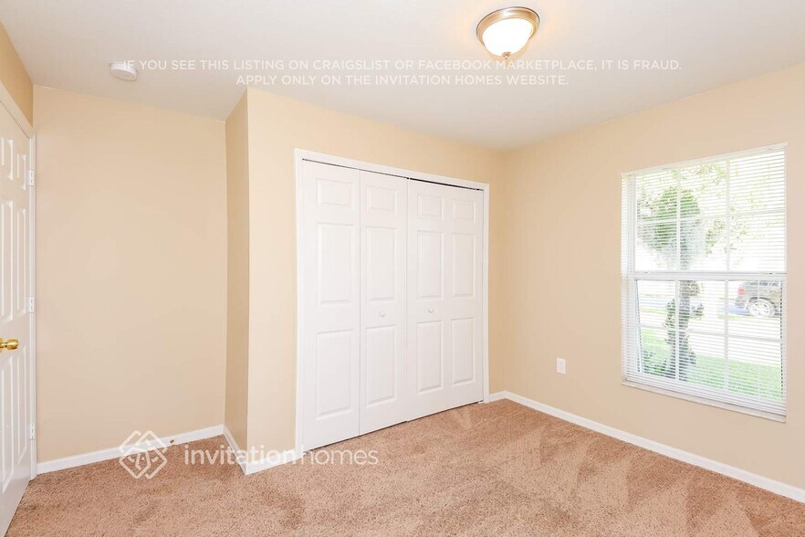Building Photo - 3201 Thoroughbred Loop N
