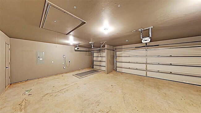 Building Photo - 4201 SE 38th St
