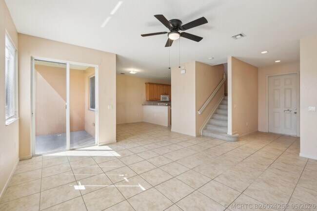 Building Photo - 2584 Stockbridge Square SW
