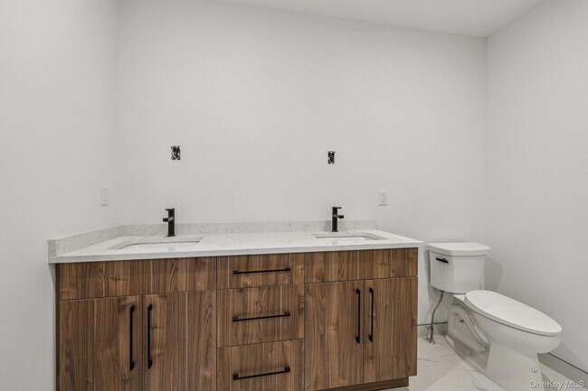 Building Photo - 325 Manville Rd