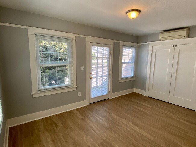 Building Photo - 2315-2317 State Street