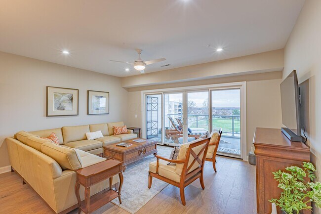 Building Photo - 5211 Highpointe Lakes Dr