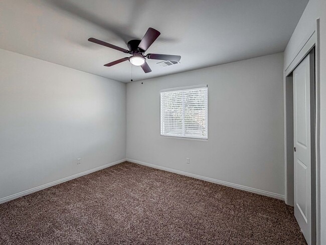 Building Photo - 1108 Honeybell Ct