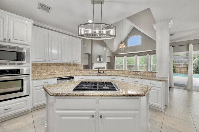 Building Photo - 63 E Slatestone Cir