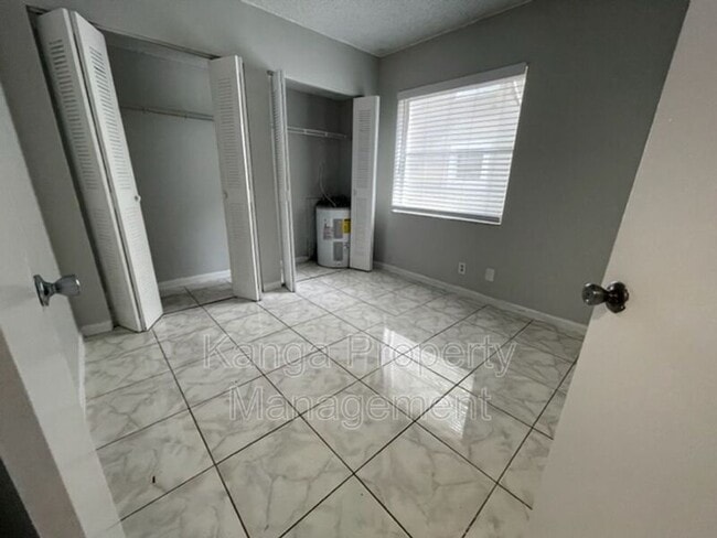 Building Photo - 11423 NW 35th St