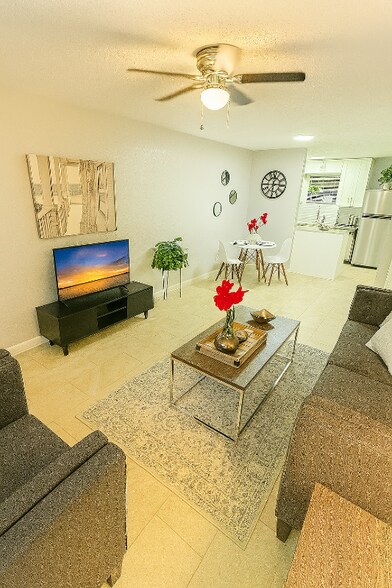 Building Photo - 3316 N MacGregor Way