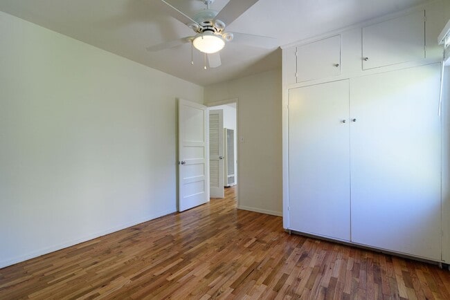 Building Photo - 10474 Eastborne Ave