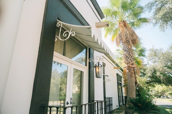 Building Photo - 415 Merlin Rd