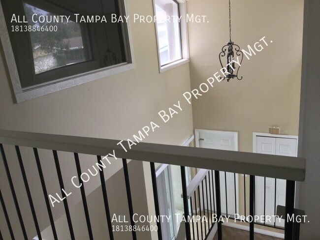 Building Photo - 15604 Deer Glen Dr