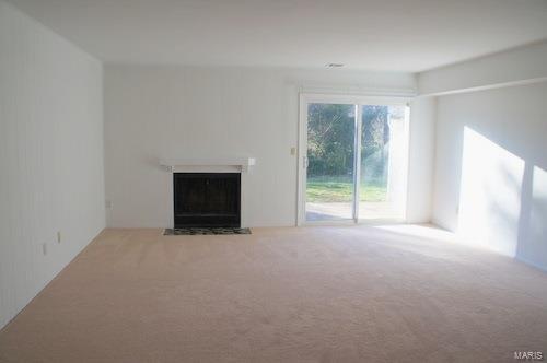 Building Photo - 715 White Oak Dr