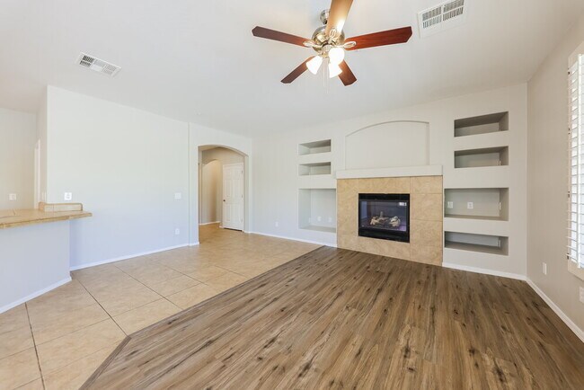 Building Photo - 12576 W Morning Vista Dr